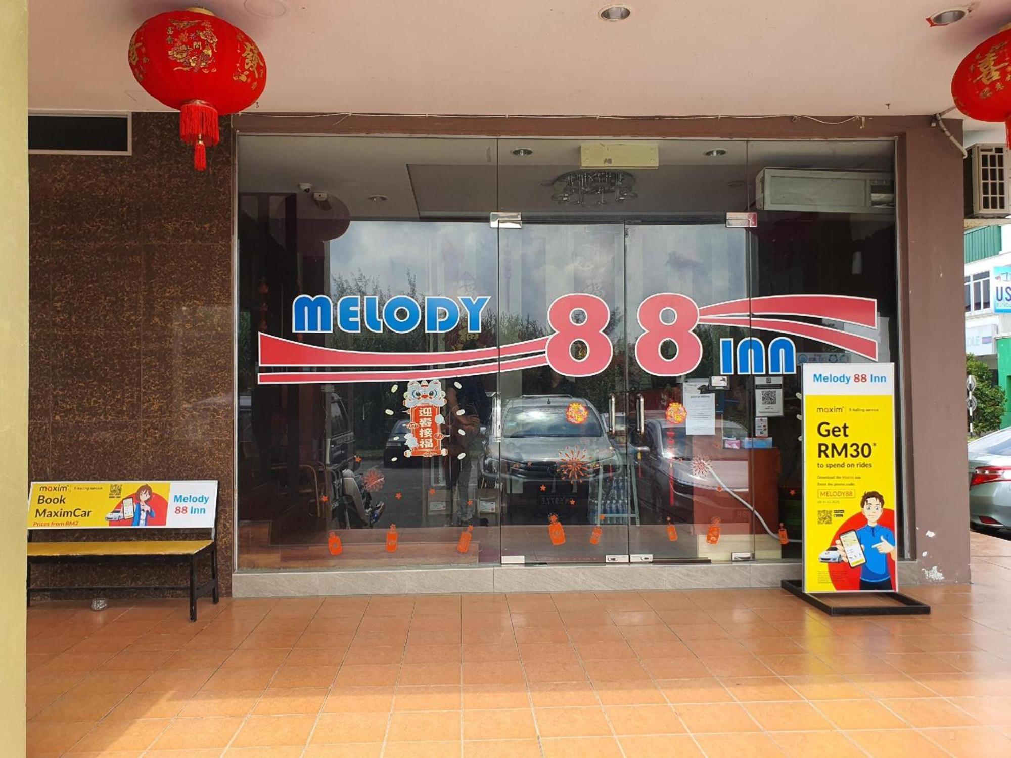 Oyo 90964 Melody 88 Inn 米里 外观 照片